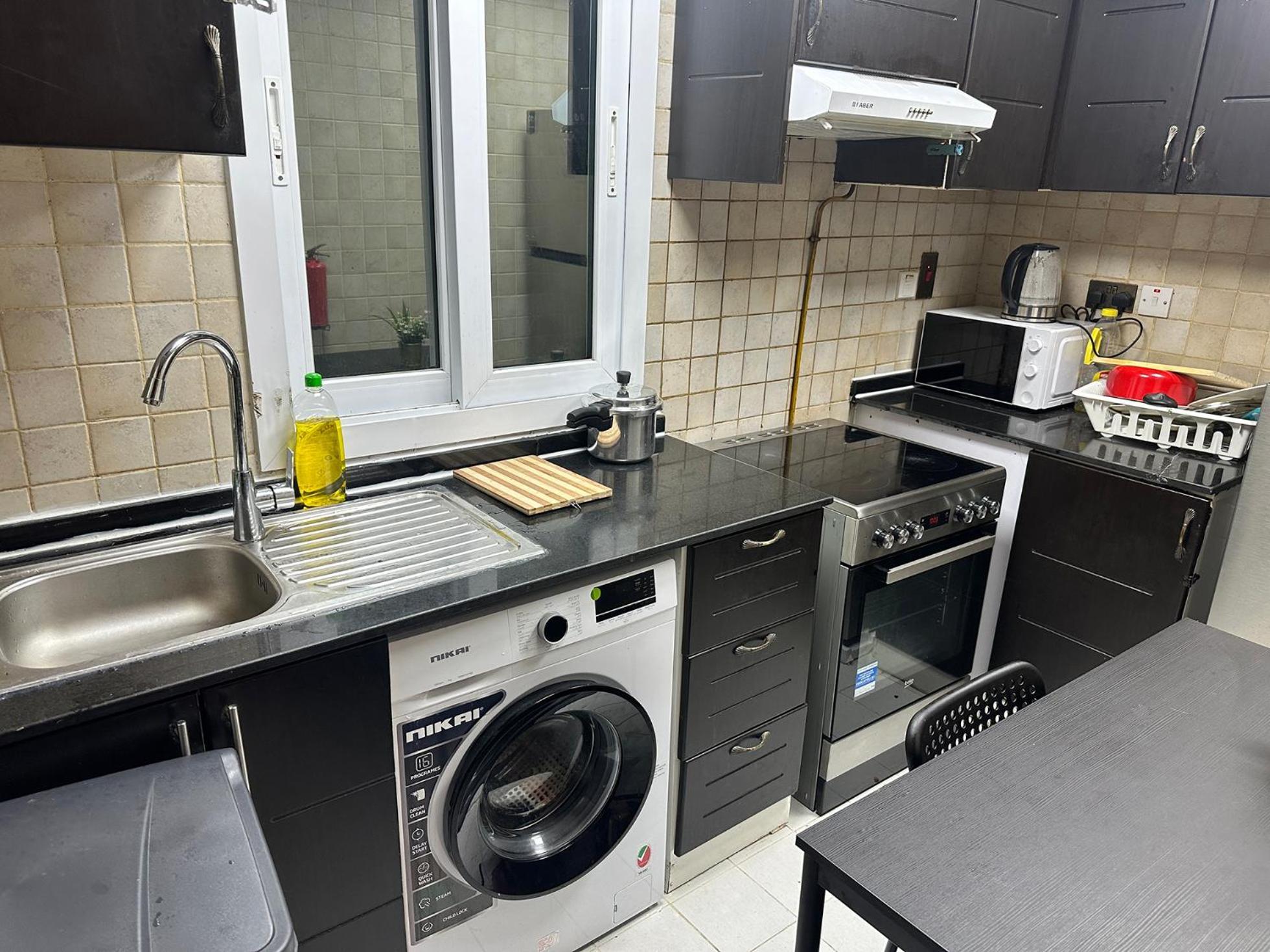 Blissful Partition In Bur Near Burjuman Metro Дубай